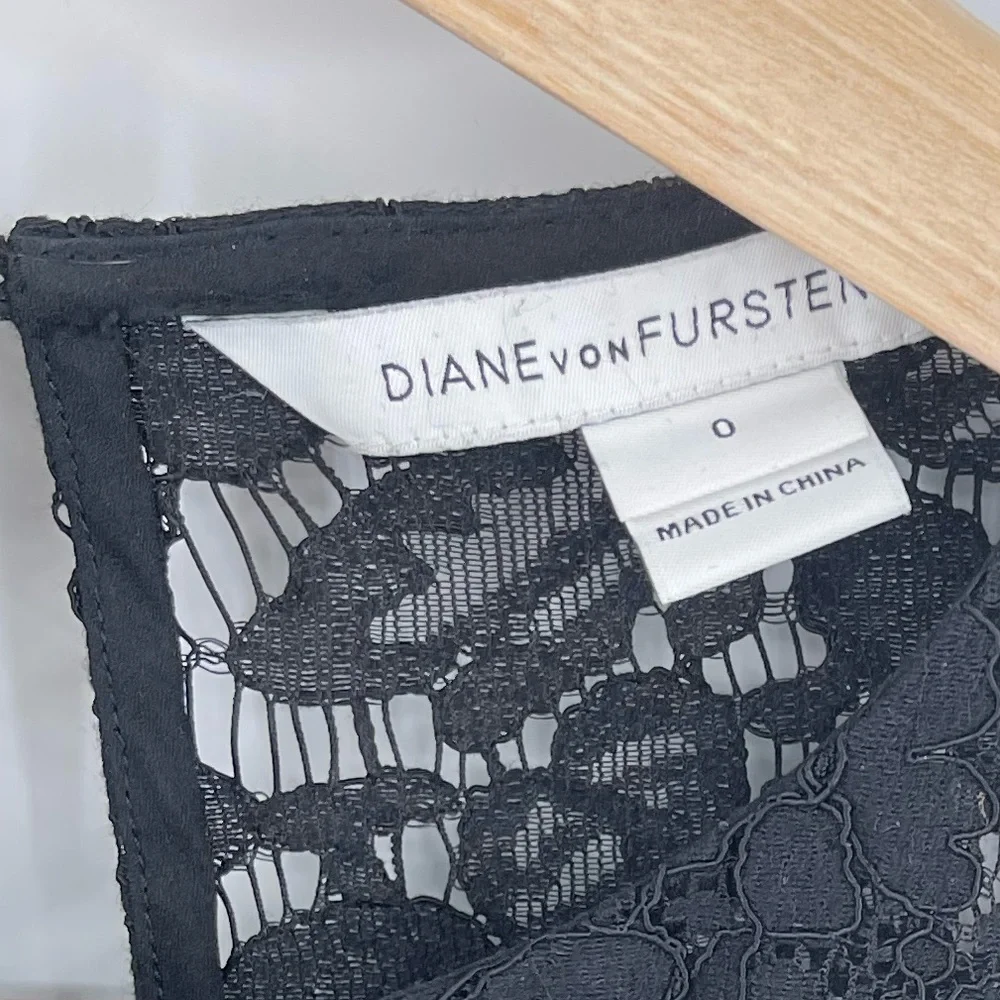 DIANE VON FURSTENBERG Blouse Yeva Long Sleeve Lace Top Black Size 0  MSRP $458